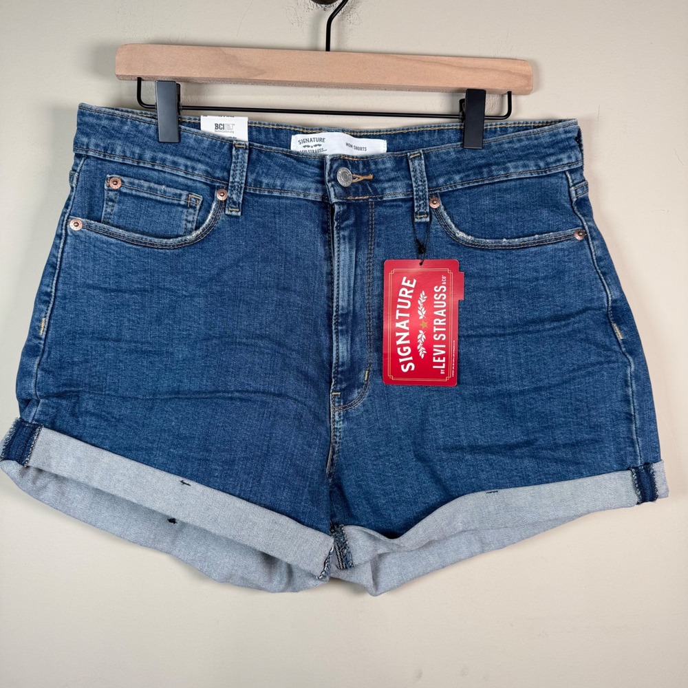 Levi Strauss Signature Denim Mom Shorts 15/32